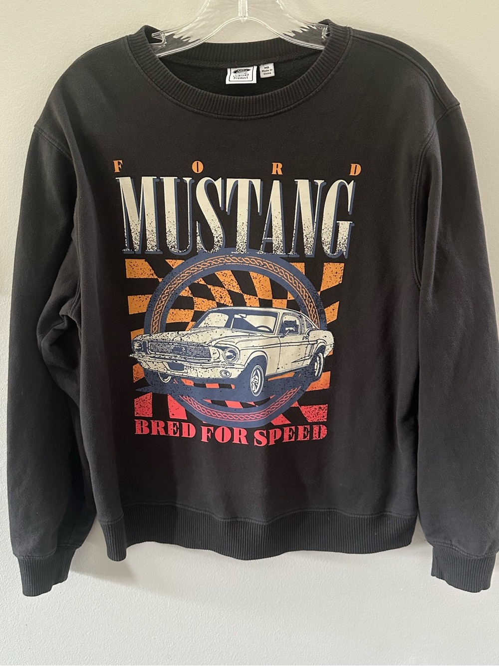Ford Mustang “Bred for Speed” Graphic Sweatshirt Medium Official Licensed Black